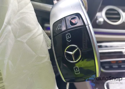 2020 Mercedes-Benz E 350 from USA, damaged, VIN WDDZF8DB2LA738287